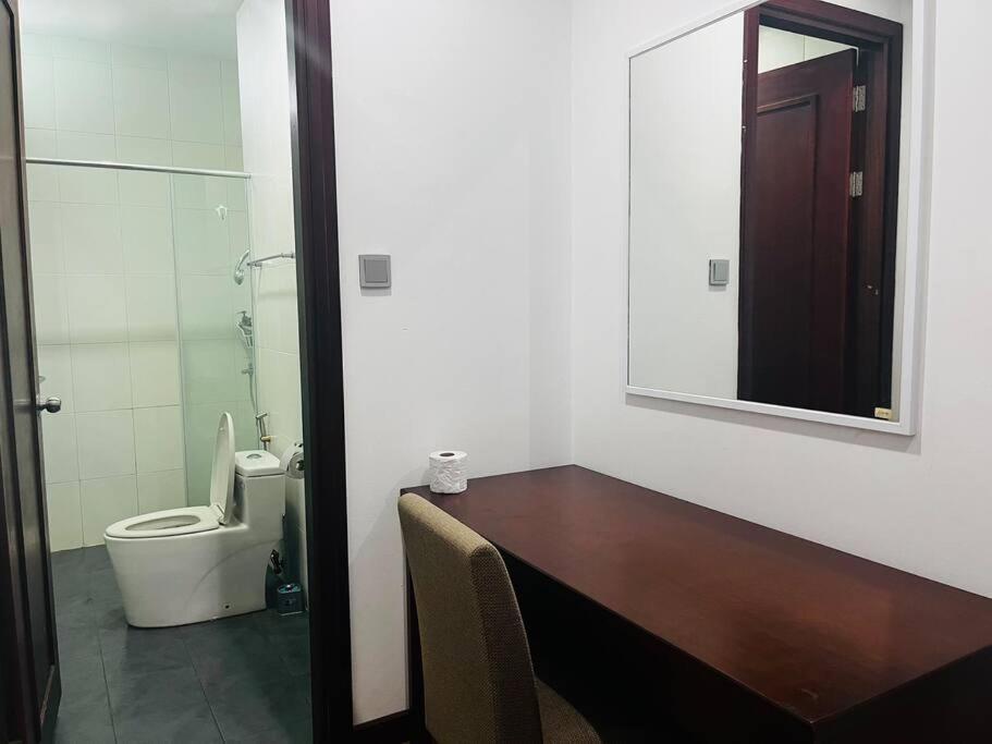 Bay Resort Condominium 3-Bedrooms With Swimming Pool Near The Seaside Miri Exterior foto